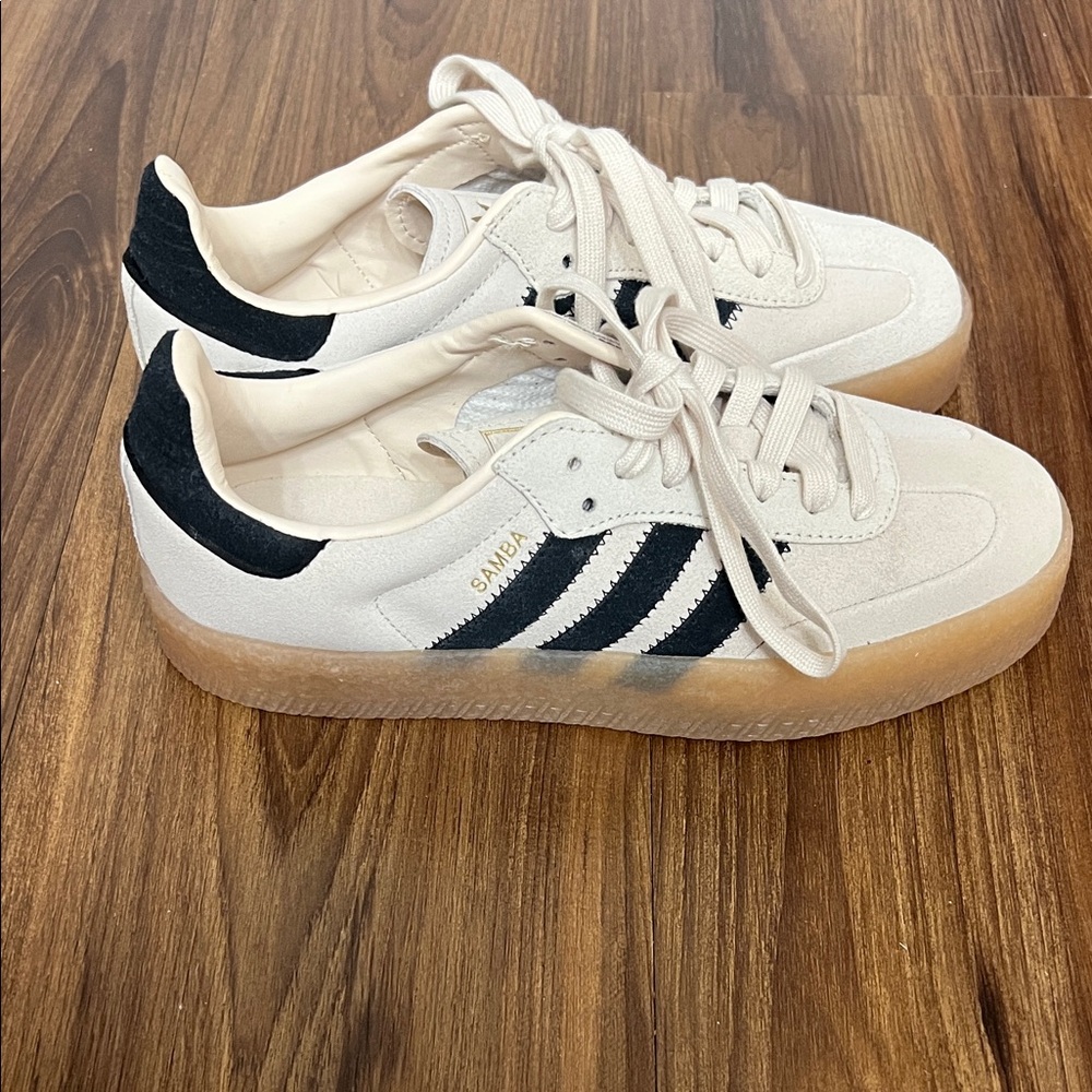 Adidas Women’s Sambae Cream and Black Sneakers